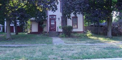 222 S Oak Avenue, Bartlett