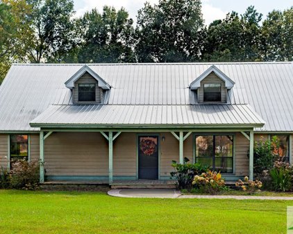 537 Buckhalter Road, Savannah