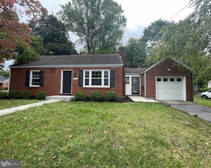 17511 Dawn Dr, Hagerstown