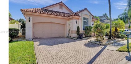 1525 W Lacosta Dr W, Pembroke Pines