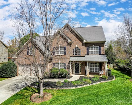 2119 Willowcrest  Drive, Waxhaw
