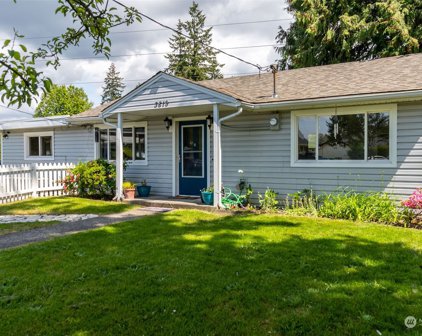 3819 NE 8th Court, Renton