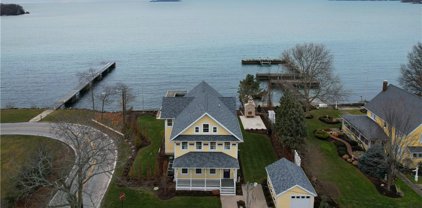 193 E Point  Boulevard, Put-In-Bay