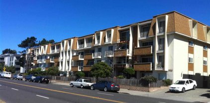 933 Shoreline Dr Unit #205, Alameda