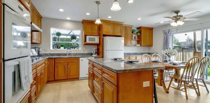 586 Virginia Avenue, Campbell
