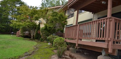 2459 Crestview Dr