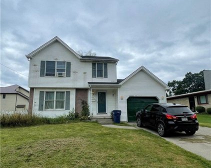 706 Cayuga  Drive, Niagara Falls-City-291100
