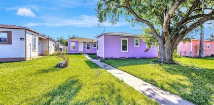 1715-1717 W 4th Street, Freeport