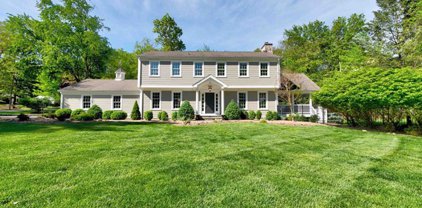 701 Hickory Hill Road, Wyckoff