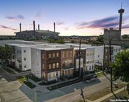 135 N Swiss, San Antonio image
