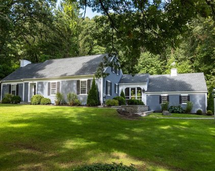 3 Mill Rd, Westborough