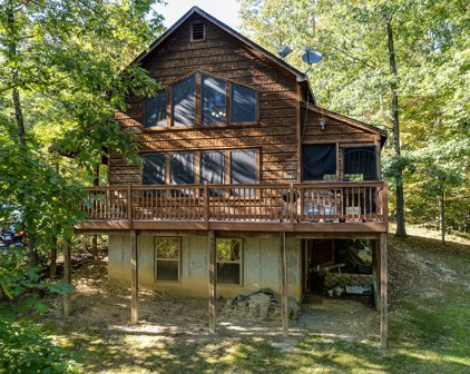 1657 Scenic Woods Way, Sevierville