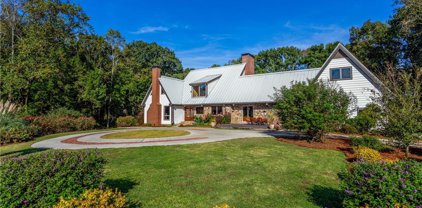 8625 E Cherokee Drive, Canton