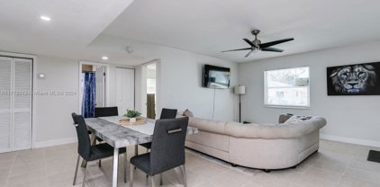 2745 Nw 9th Ct, Fort Lauderdale