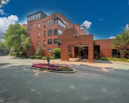 101 Cheswold Ln Unit #3-B, Haverford