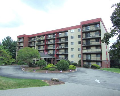 1987 Centurion Dr Unit 211, Forest Hills Boro