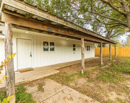 304 Avenue D, Moody