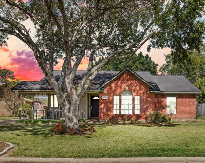 1817 Willow Bend Road, Wharton