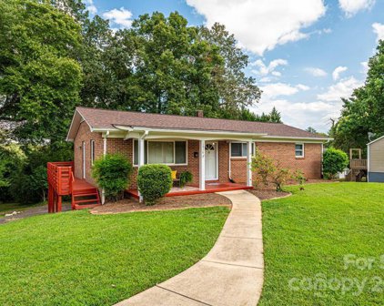 1516 12th Street Nw Drive, Hickory