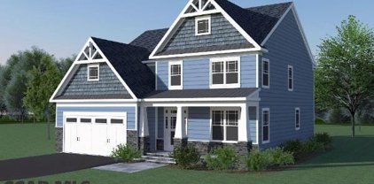 106 Apple View Dr, State College