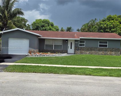 6807 Oakmont, North Lauderdale