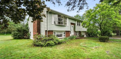 12 Randall Drive, Burlington