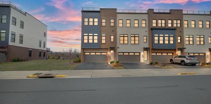 23569 Hopewell Manor Ter, Ashburn
