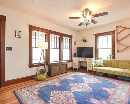 230 Sterling St, Clinton