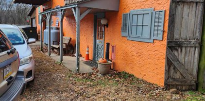 1498 River, Columbia