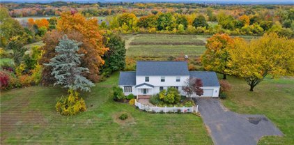 544 North Grand Street, Suffield