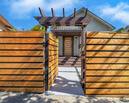 1238 N Virgil Ave, Los Angeles