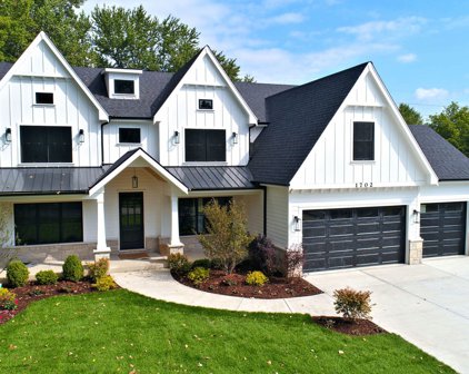 1702 N Verde Avenue, Arlington Heights