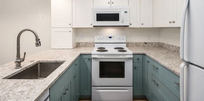4231 NE 5th Street Unit #C202, Renton