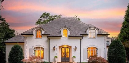 4380 Paran Summit Court NW, Atlanta