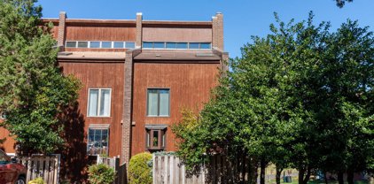 2 Klakring Ct, Annapolis