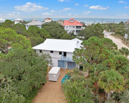 1180 W Pine Ave, St. George Island