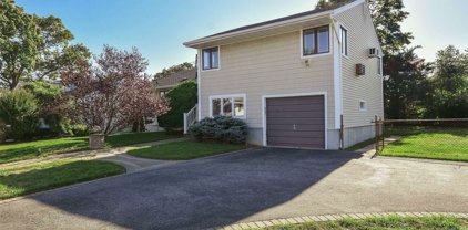 3510 Centerview Avenue, Wantagh