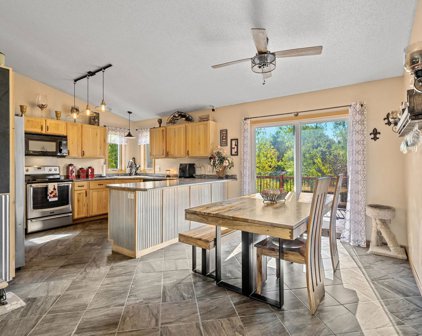 1508 Cedar Drive S, Cambridge