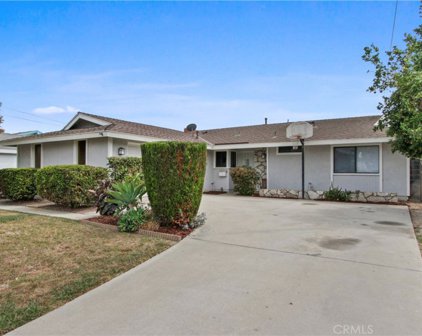 4982 Howard Avenue, Los Alamitos