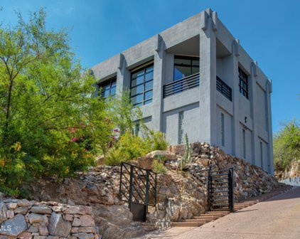 4228 E Highlands Drive, Paradise Valley