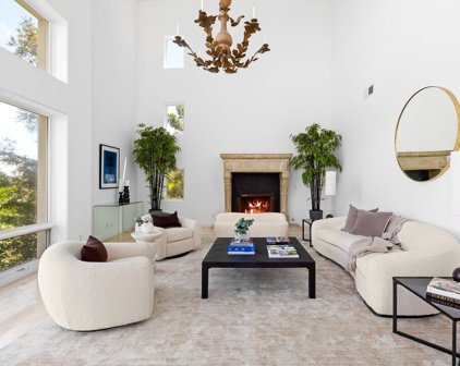 14435  Mulholland Dr, Los Angeles