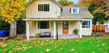 457 Alder St, Mill City