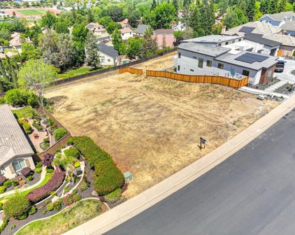 762 Glen-Mady Way, Folsom