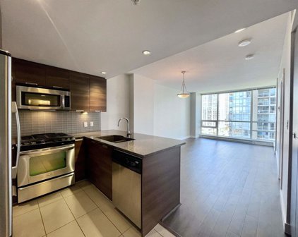 2968 Glen Drive Unit 1006, Coquitlam