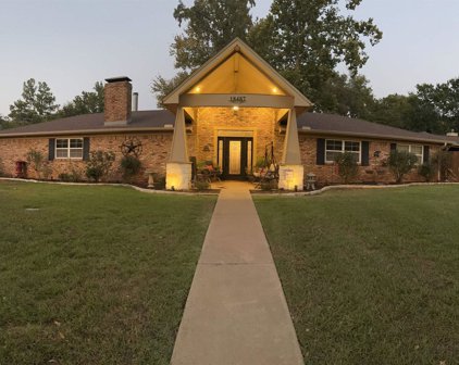 18487 County Road 1100, Flint