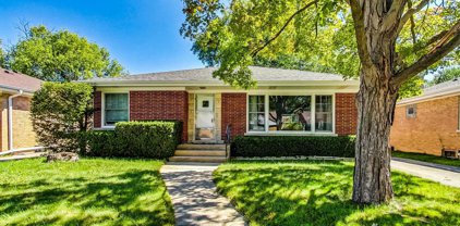 428 Romona Road, Wilmette