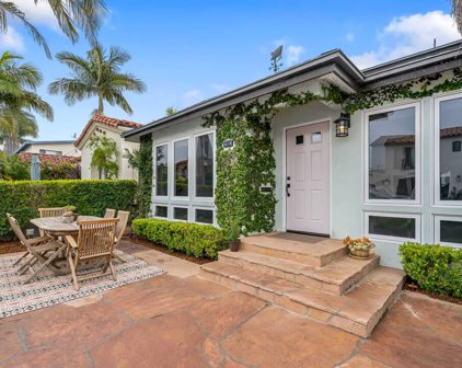 165  Roycroft Ave, Long Beach