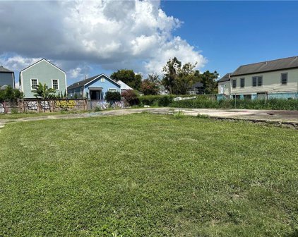 3039 Saint Claude  Avenue, New Orleans