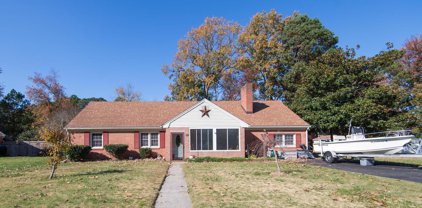 601 Edlon Park Dr, Cambridge