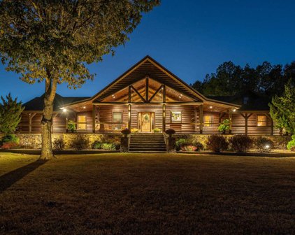 181 Clubhouse Ln, Malvern